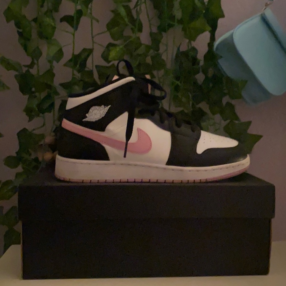 New Jordan 1s